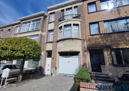 Herenhuis te koop in Berchem